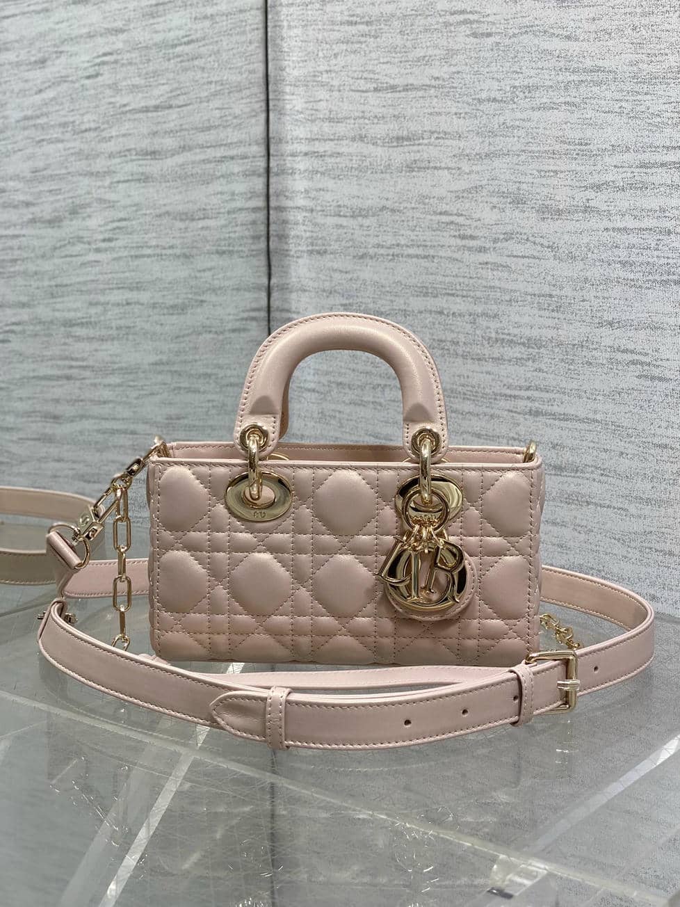 D Joy small 0012